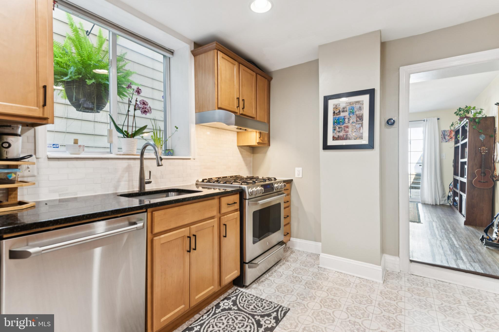 51 P Street Northwest Washington, DC 20001 - Photo 10 of 37