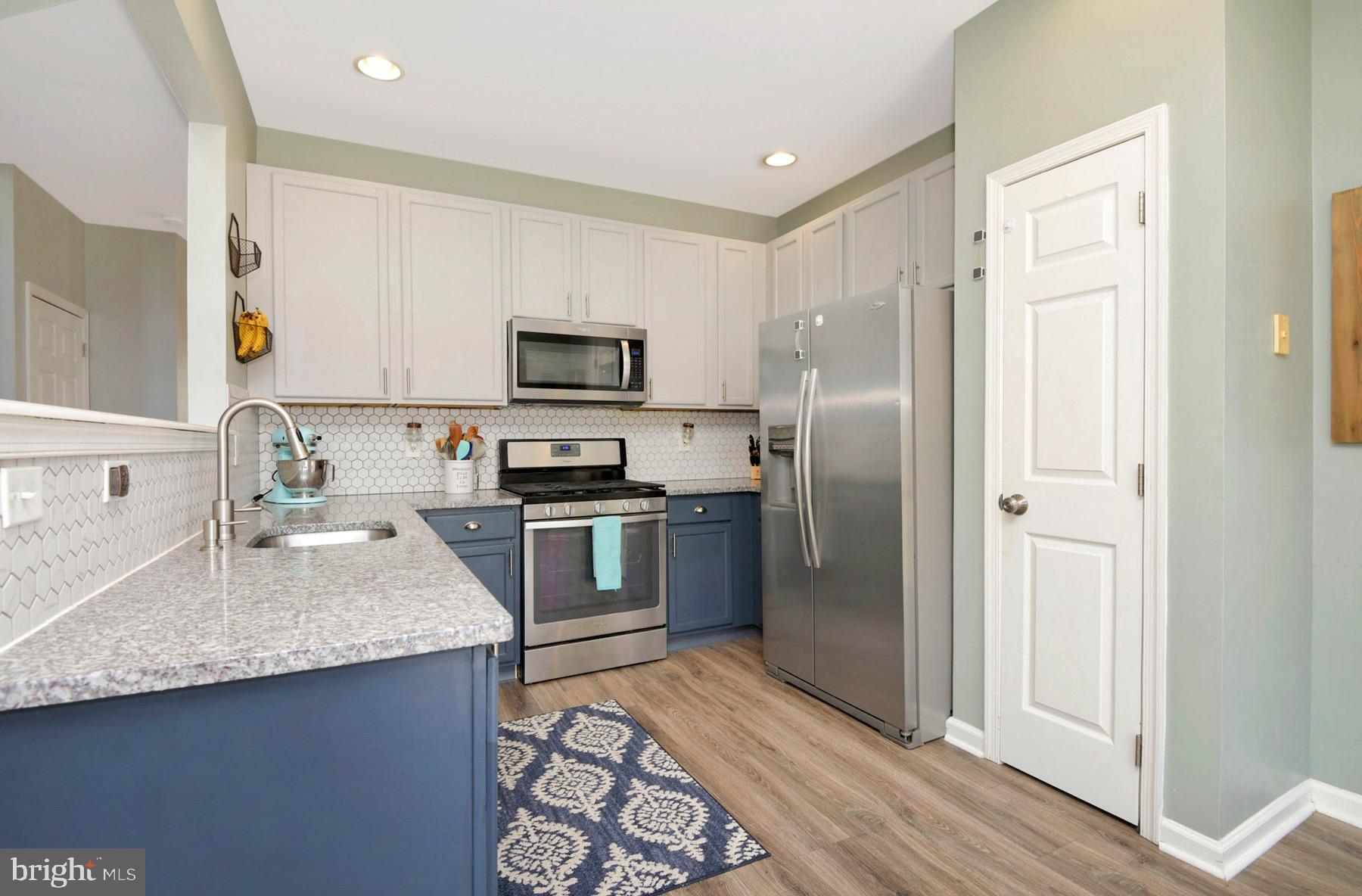 127 Threadleaf Terrace Burlington, NJ 08016 - Photo 14 of 29 Kitchen