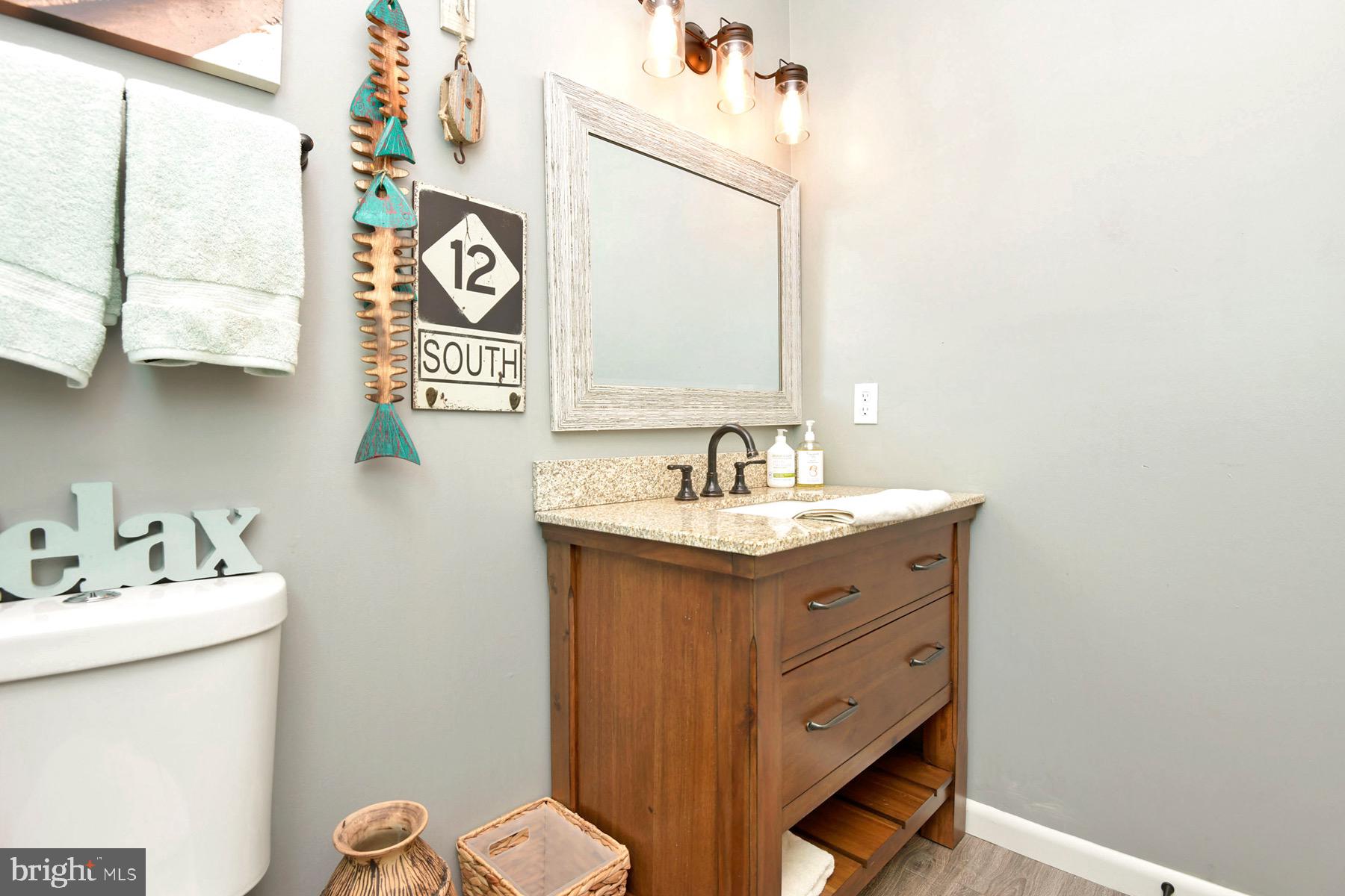127 Threadleaf Terrace Burlington, NJ 08016 - Photo 8 of 29 First Floor Half Bath