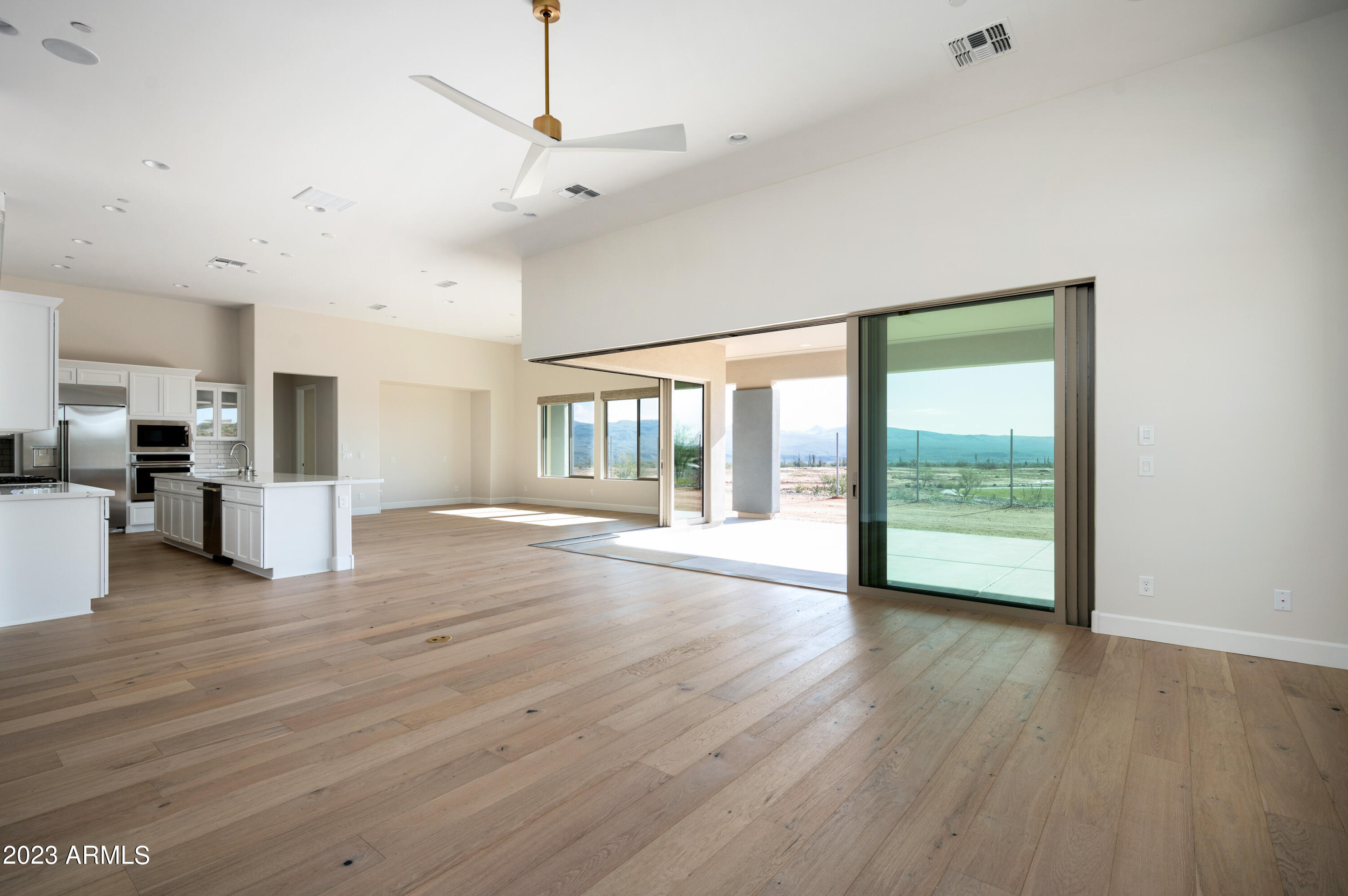 29635 North Kinder Crossing Pass Rio Verde, AZ 85263 - Photo 6 of 21 Great Room and Kitchen