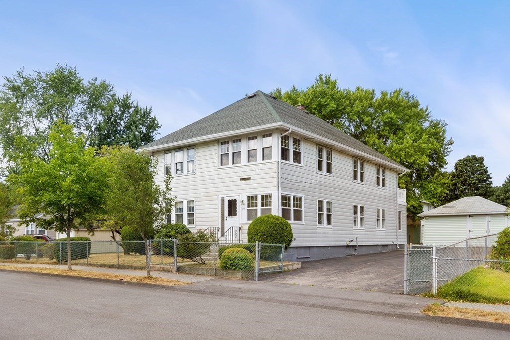 27 Beloit Road Dedham, MA 02026 - Photo 1 of 26 Gallery Image 1