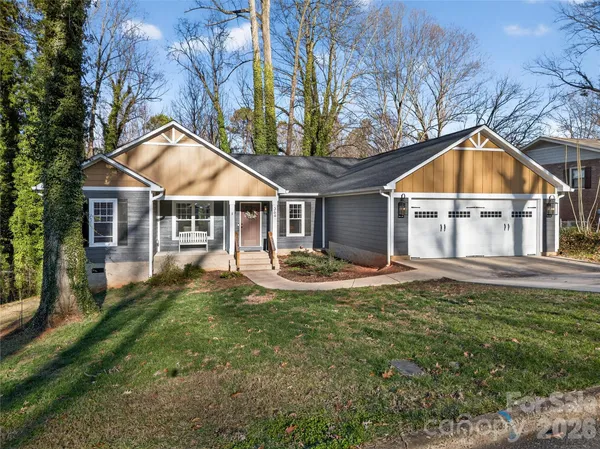 $409,000 | 364 North Oakwood Drive, Statesville, NC 28677