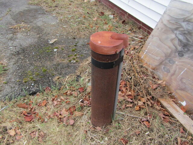 283 Main Street Sherman, ME 04776 - Photo 7 of 23 IMG_1312