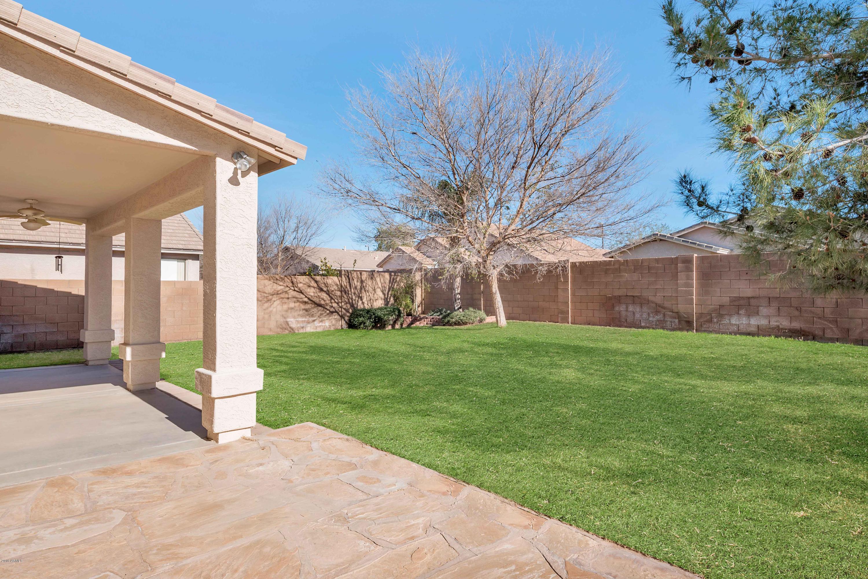 2557 South Martingale Road Gilbert, AZ 85295 - Photo 31 of 35 Back yard