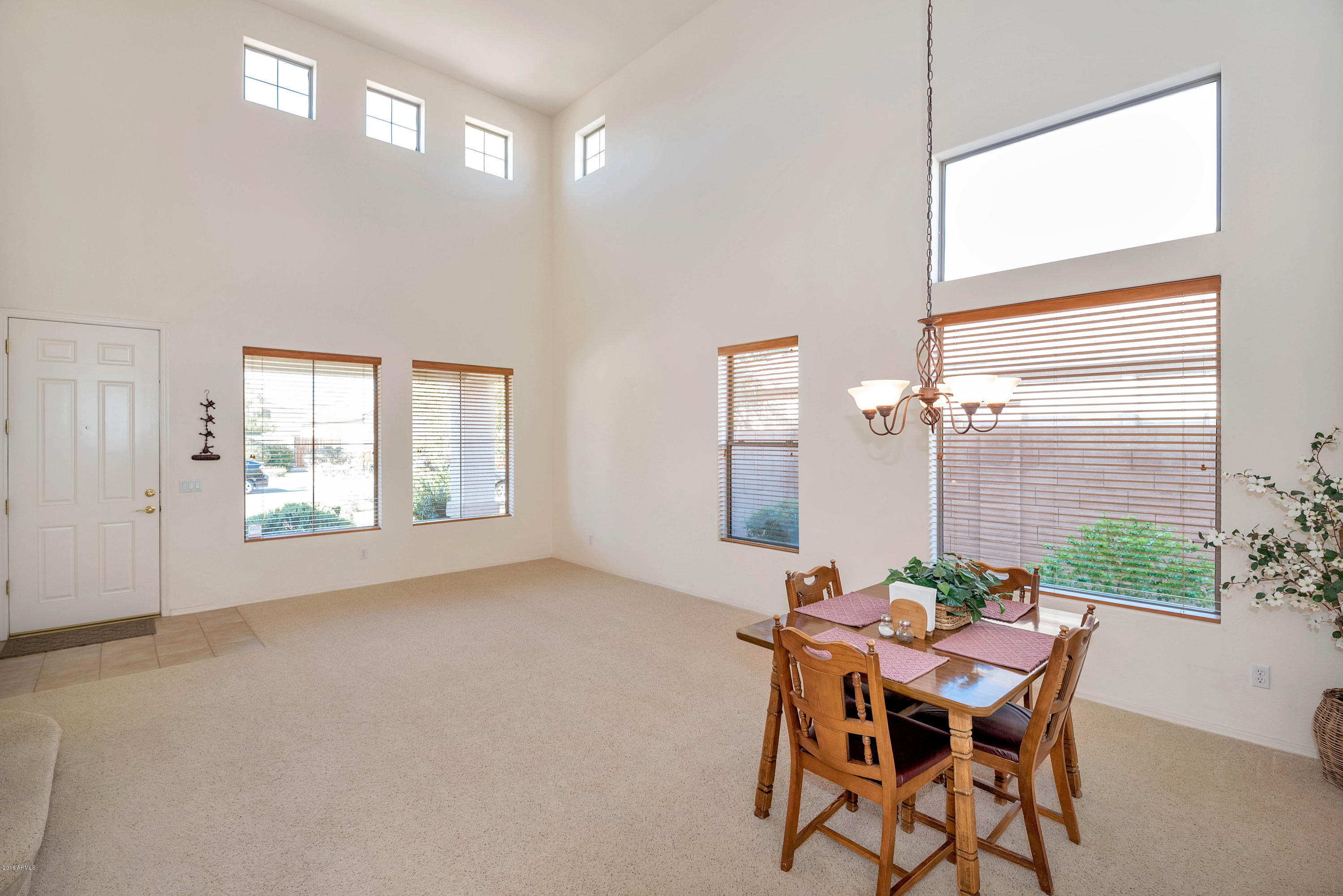 2557 South Martingale Road Gilbert, AZ 85295 - Photo 5 of 35 Living Room