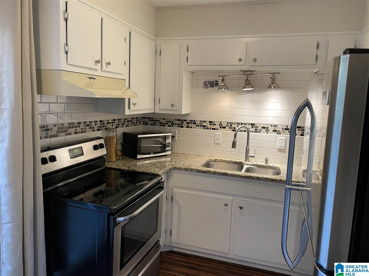 3445 Sandner Court, Unit A Birmingham, AL 35209 - Photo 6 of 19
