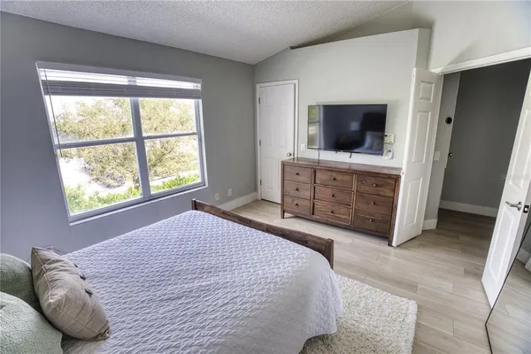 $2,895 | 671 Vallance Way Northeast, St. Petersburg, FL 33716