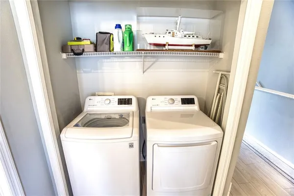 $2,895 | 671 Vallance Way Northeast, St. Petersburg, FL 33716