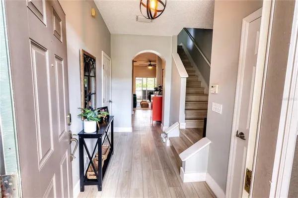 $2,895 | 671 Vallance Way Northeast, St. Petersburg, FL 33716