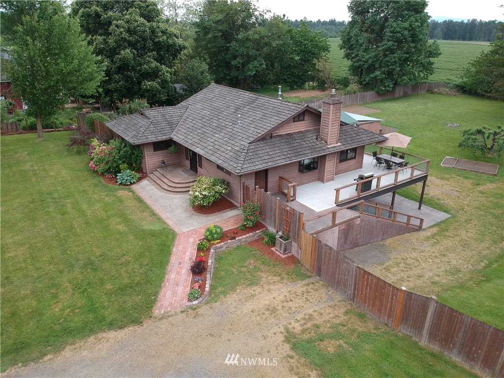 1208 Mission Road Everson, WA 98247 - Photo 2 of 25