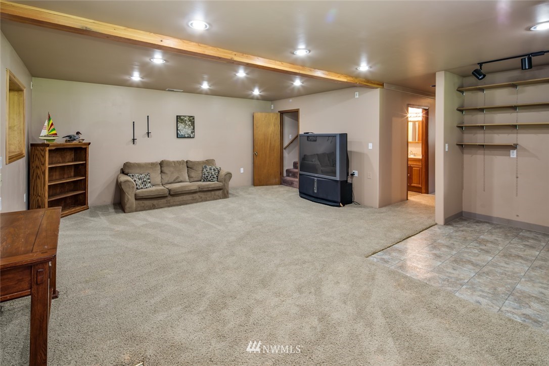 1208 Mission Road Everson, WA 98247 - Photo 14 of 25