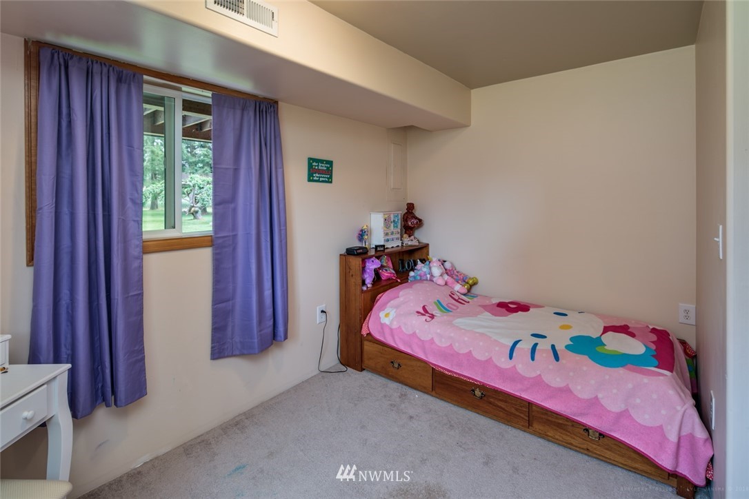 1208 Mission Road Everson, WA 98247 - Photo 18 of 25