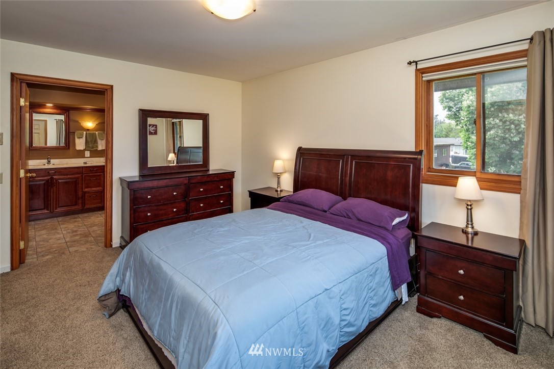 1208 Mission Road Everson, WA 98247 - Photo 9 of 25