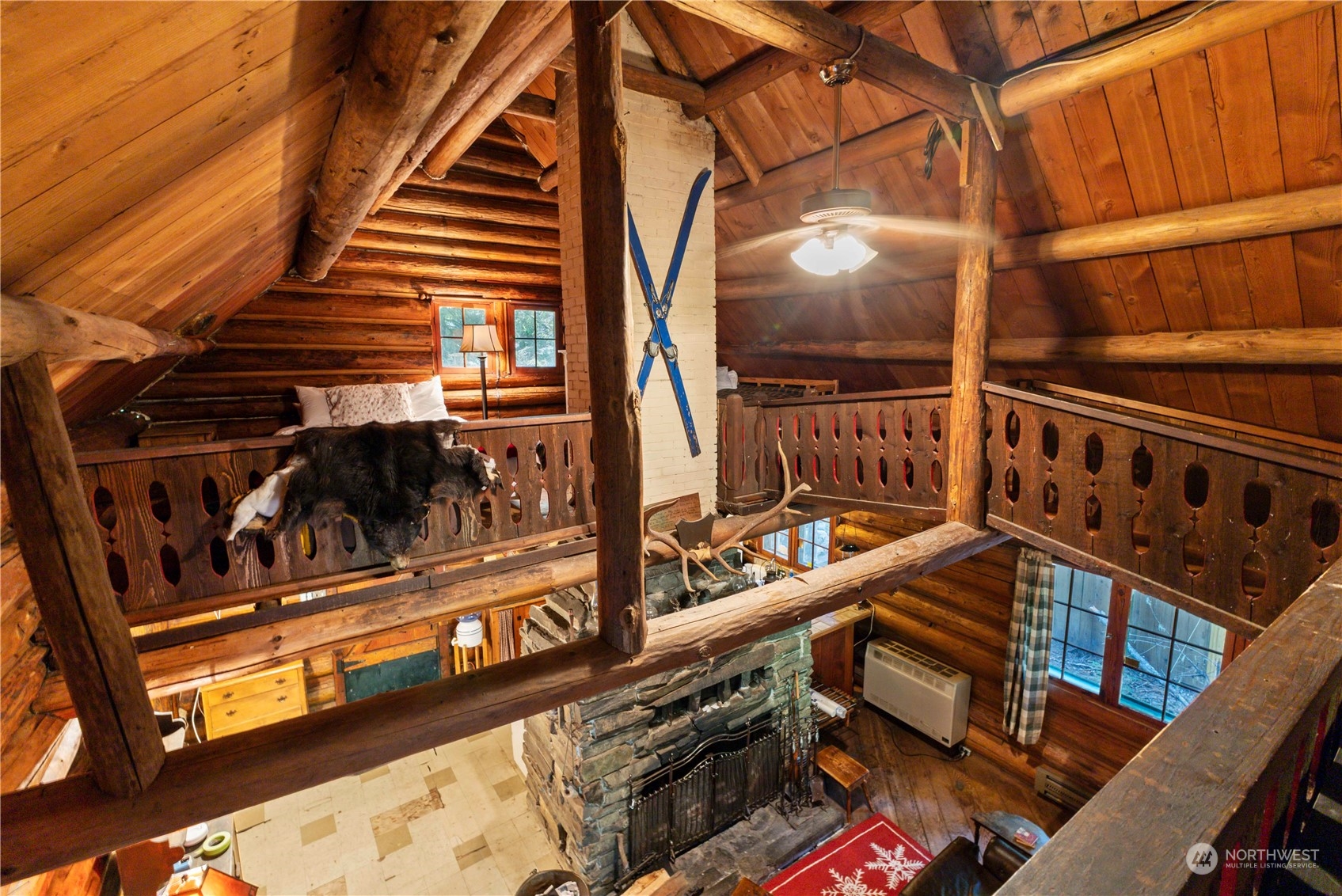 158 Usfs 7175 Road Enumclaw, WA 98022 - Photo 17 of 23 a view of a balcony with street
