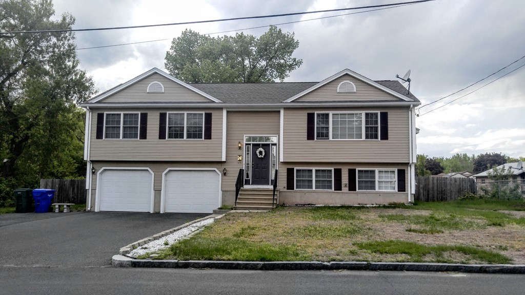 22 Mellon Street Springfield, MA 01104 - Photo 2 of 30 Gallery Image 2