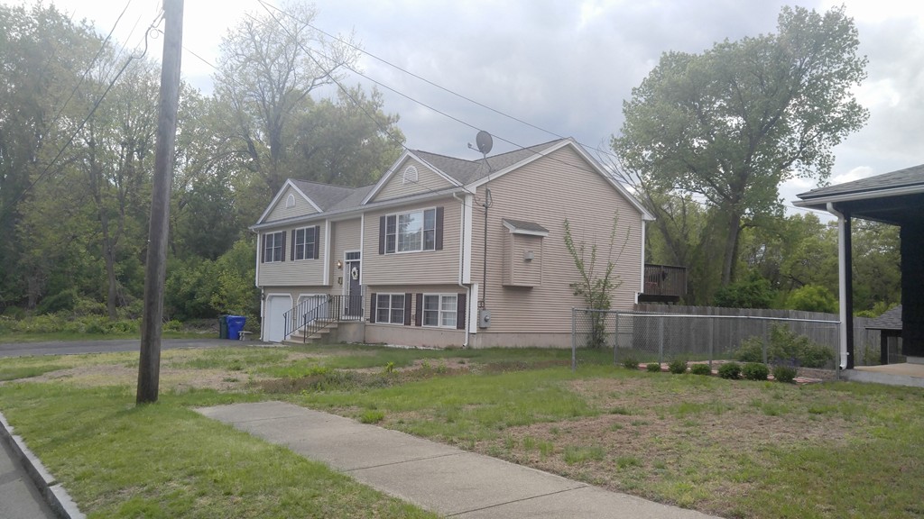 22 Mellon Street Springfield, MA 01104 - Photo 3 of 30 Gallery Image 3