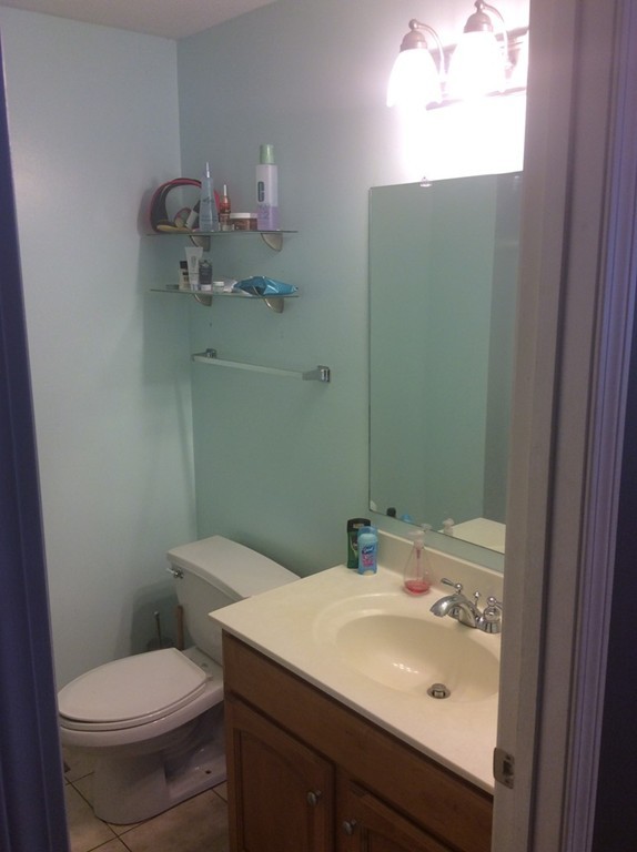 22 Mellon Street Springfield, MA 01104 - Photo 10 of 30 Gallery Image 10