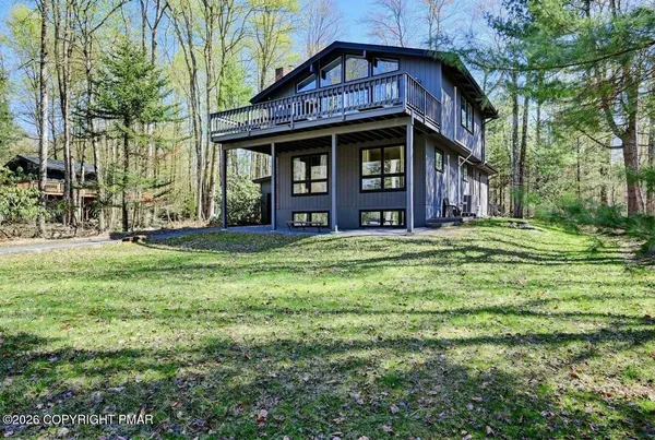 $524,900 | 264 Long View Lane, Pocono Pines, PA 18350