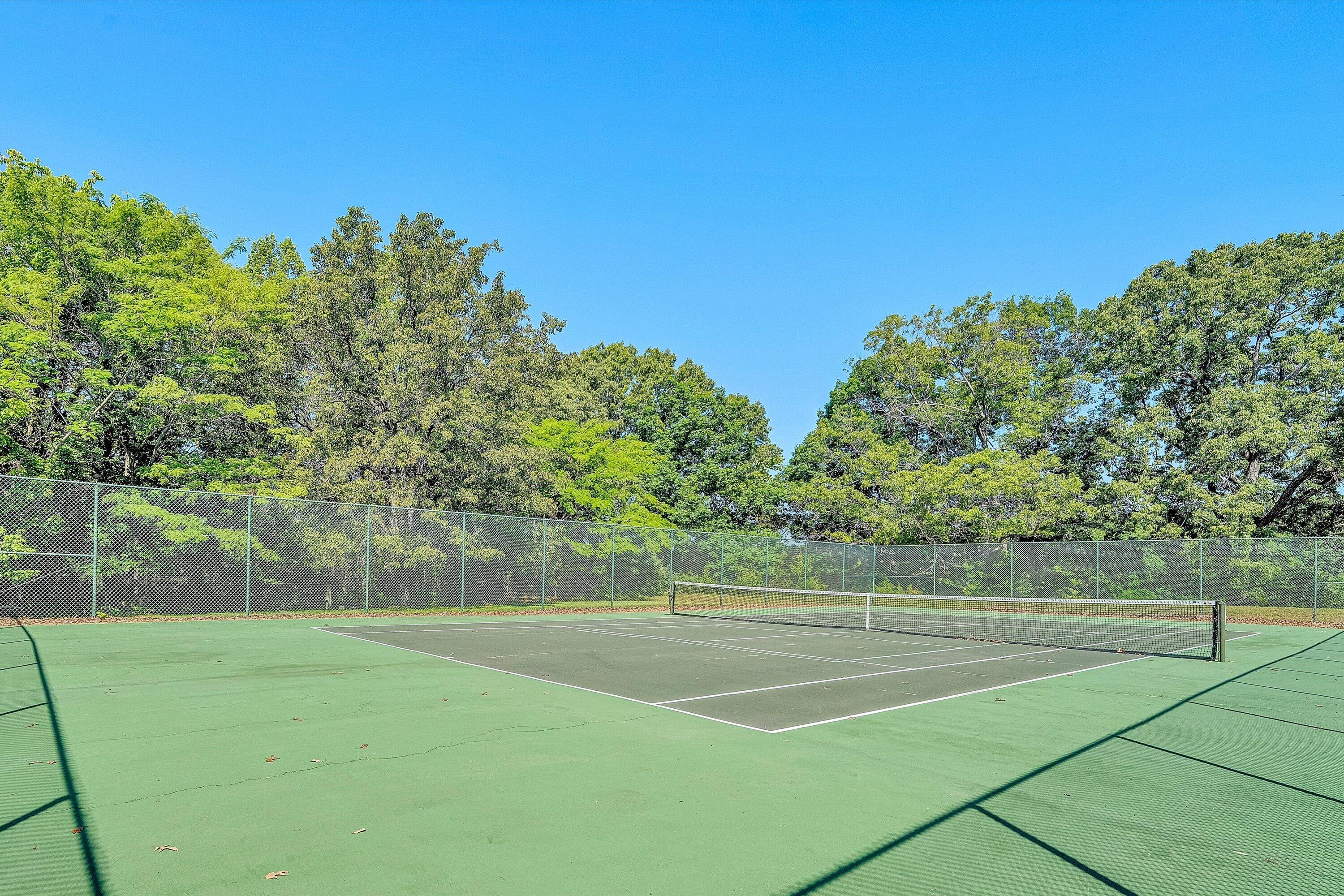 400 Harbor Moneta, VA 24121 - Photo 43 of 51 a view of a tennis court