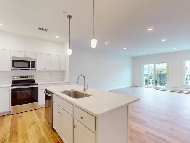 $459,000 | 266 Monponsett Street, Unit 1103, Halifax, MA 02338