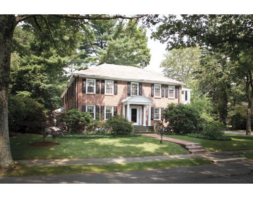 5 Rangeley Road Brookline, MA 02467 - Photo 4 of 5
