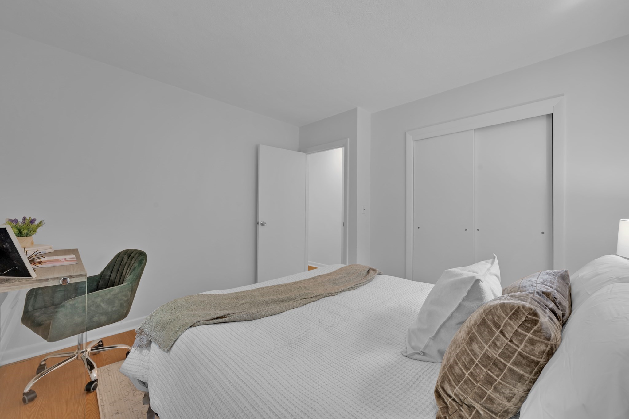 35 Westgate Road, Unit 6 Boston, MA 02467 - Photo 11 of 31 Gallery Image 11