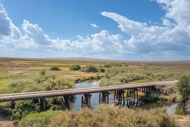 $1,500,000 | 836 Highway 26, Richfield, ID 83349