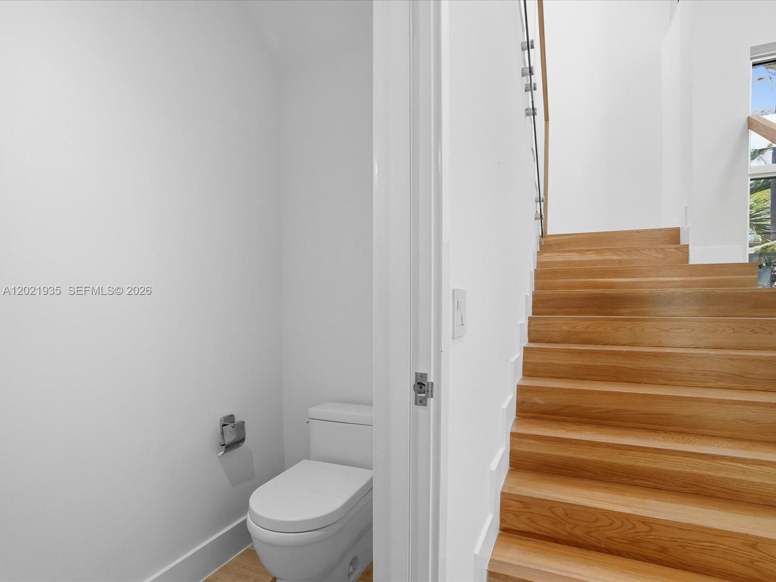 125 Hampton Lane Key Biscayne, FL 33149 - Photo 38 of 81