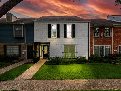 $325,000 | 1669 West Sam Houston Parkway South, Houston, TX 77042