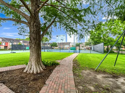 $325,000 | 1669 West Sam Houston Parkway South, Houston, TX 77042