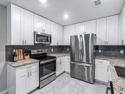 $325,000 | 1669 West Sam Houston Parkway South, Houston, TX 77042