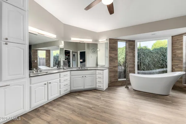 $880,900 | 4147 East Glencove Circle, Mesa, AZ 85205