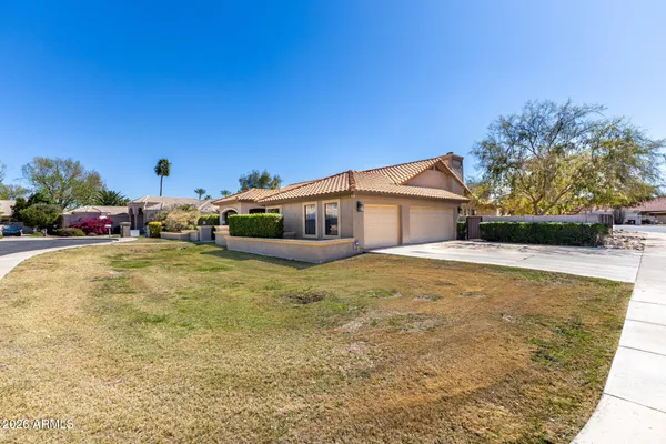 $880,900 | 4147 East Glencove Circle, Mesa, AZ 85205