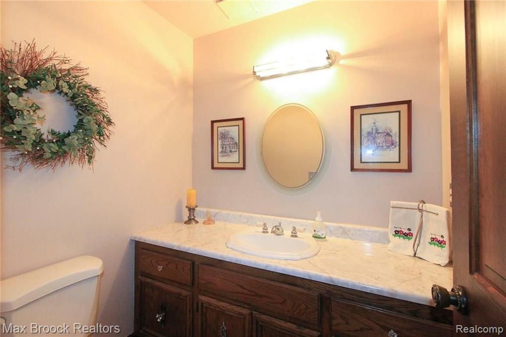 3251 Kilburn Road West Rochester Hills, MI 48306 - Photo 29 of 53
