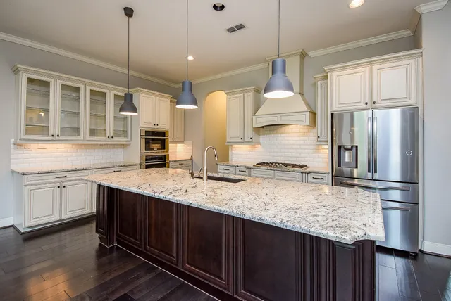 $936,800 | 5506 Lockwood Bend Lane, Sugar Land, TX 77479