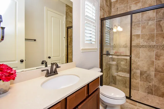 $936,800 | 5506 Lockwood Bend Lane, Sugar Land, TX 77479