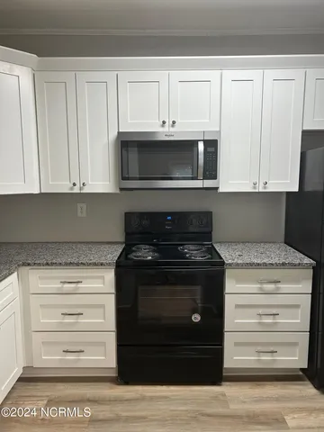 $1,800 | 240 West New Hampshire Avenue, Southern Pines, NC 28387