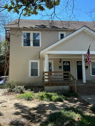 $1,800 | 240 West New Hampshire Avenue, Southern Pines, NC 28387