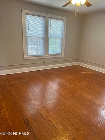 $1,800 | 240 West New Hampshire Avenue, Southern Pines, NC 28387