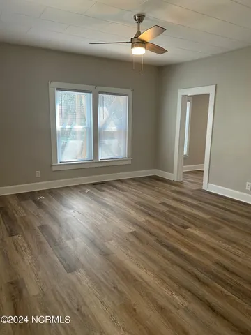 $1,800 | 240 West New Hampshire Avenue, Southern Pines, NC 28387