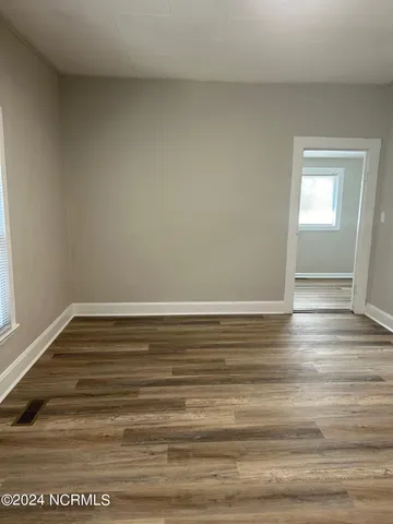 $1,800 | 240 West New Hampshire Avenue, Southern Pines, NC 28387