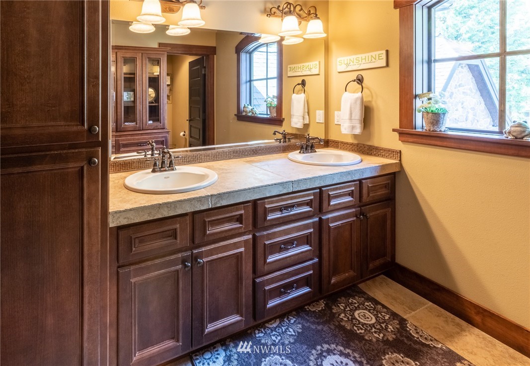 8347 Double Ditch Road Lynden, WA 98264 - Photo 18 of 25 Gallery Image 18