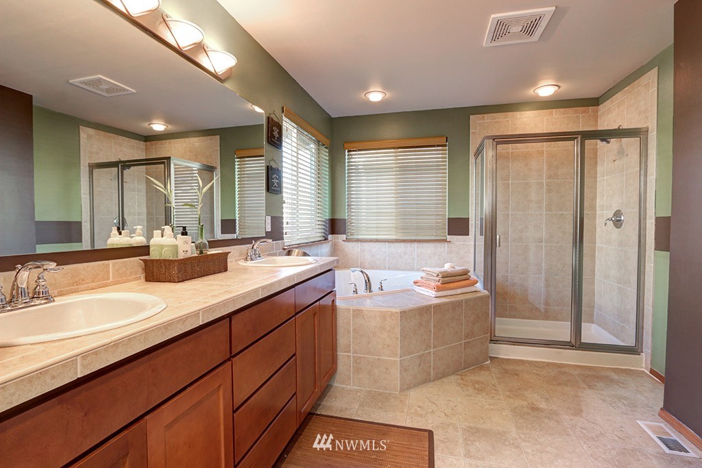 23814 17th Avenue West Bothell, WA 98021 - Photo 15 of 24