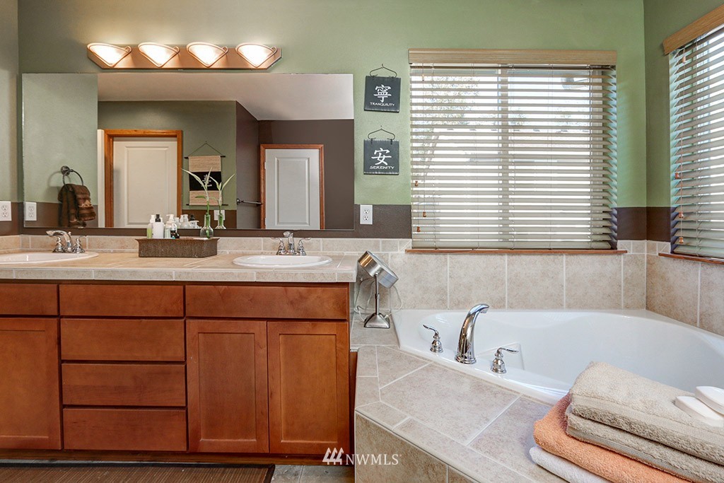 23814 17th Avenue West Bothell, WA 98021 - Photo 16 of 24