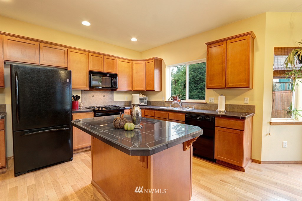 23814 17th Avenue West Bothell, WA 98021 - Photo 5 of 24