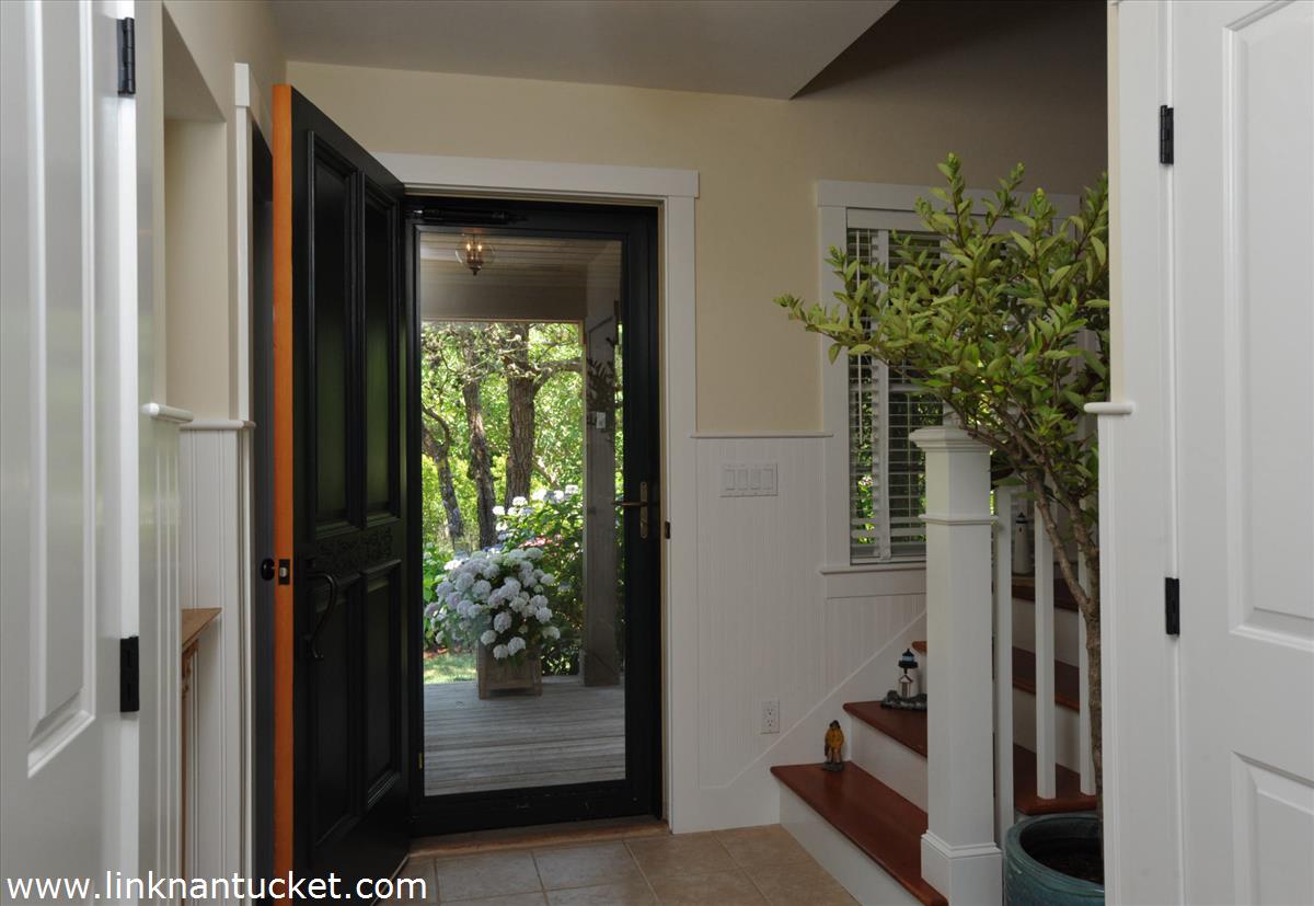 86 Madaket Road Nantucket, MA 02554 - Photo 13 of 21 Entry