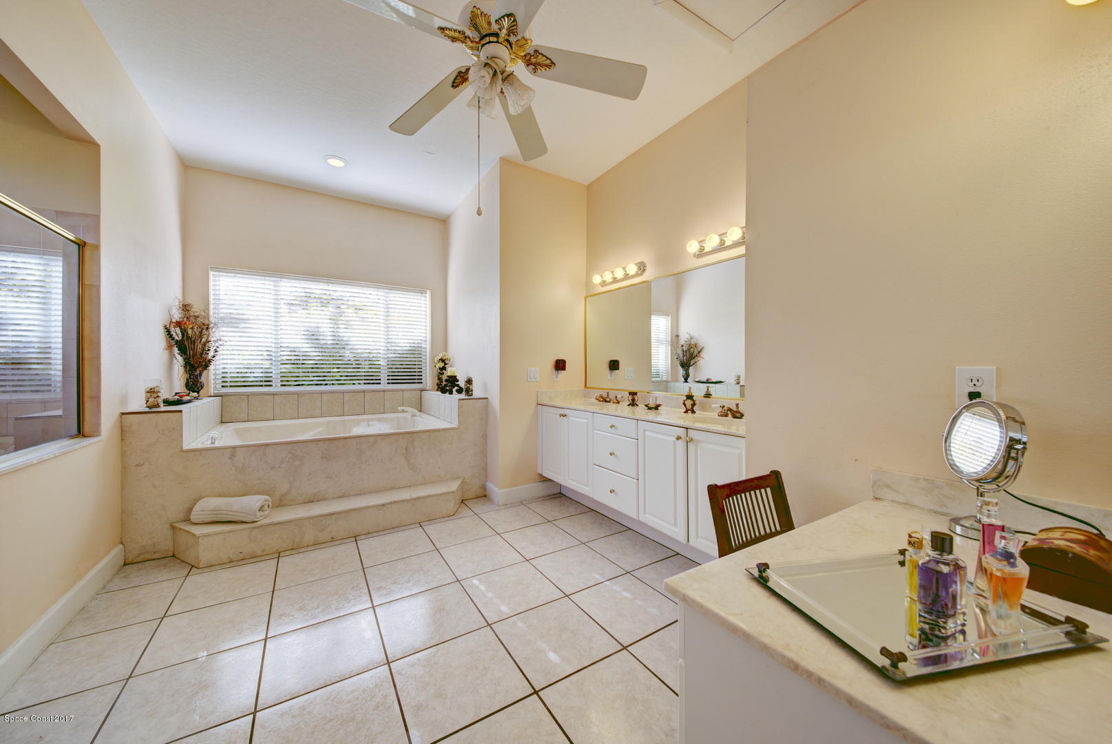 4055 Turtle Mound Road Melbourne, FL 32934 - Photo 34 of 80 Master Bath