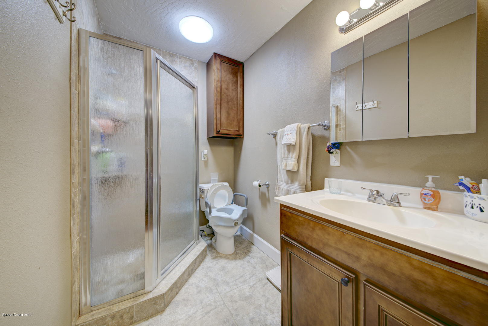 4055 Turtle Mound Road Melbourne, FL 32934 - Photo 73 of 80 Mother-n-Law Suite Bathroom with Shower