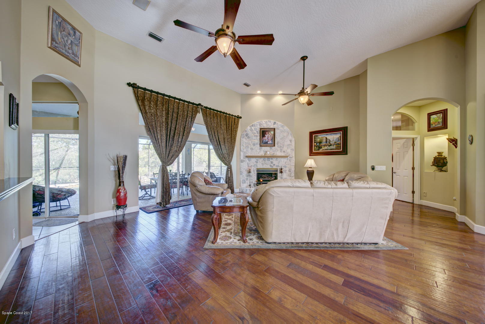 4055 Turtle Mound Road Melbourne, FL 32934 - Photo 9 of 80 Living Room