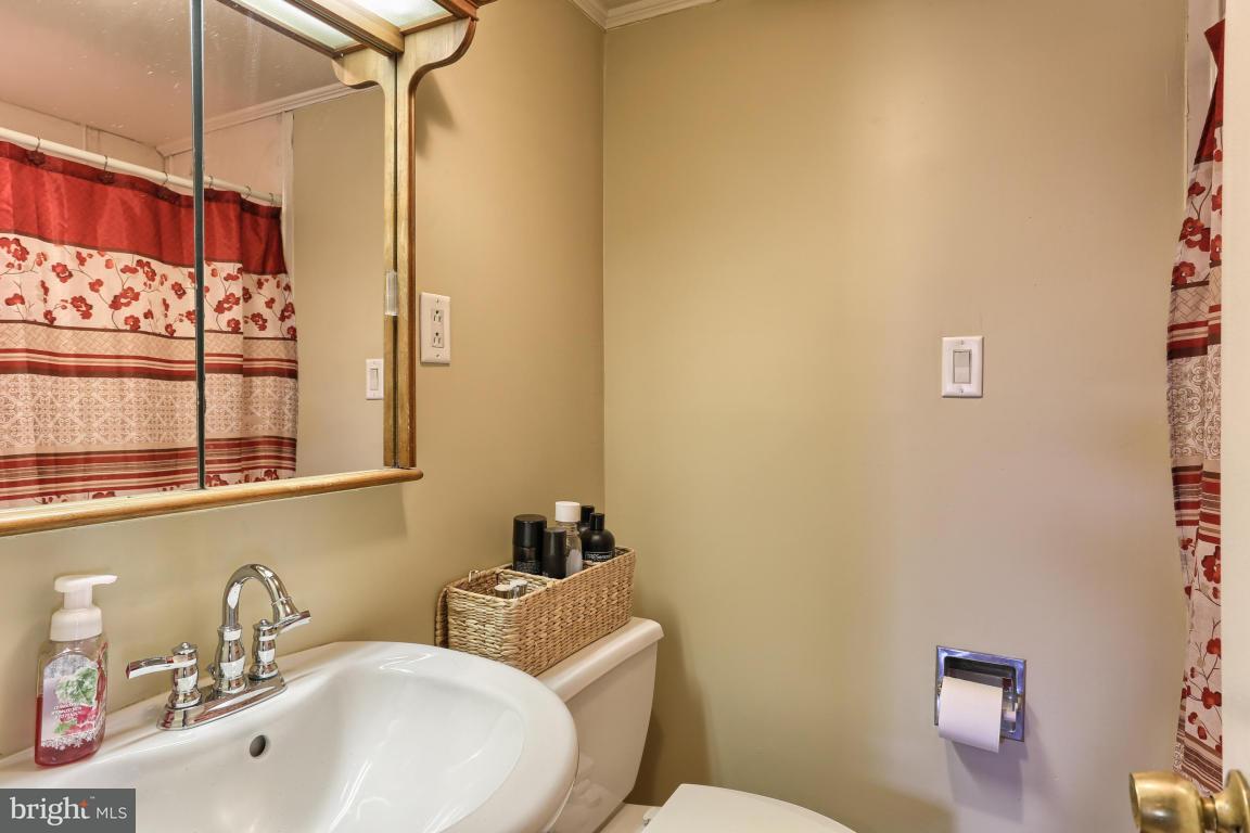 1852 Turnpike Road Elizabethtown, PA 17022 - Photo 15 of 29 Gallery Image 15